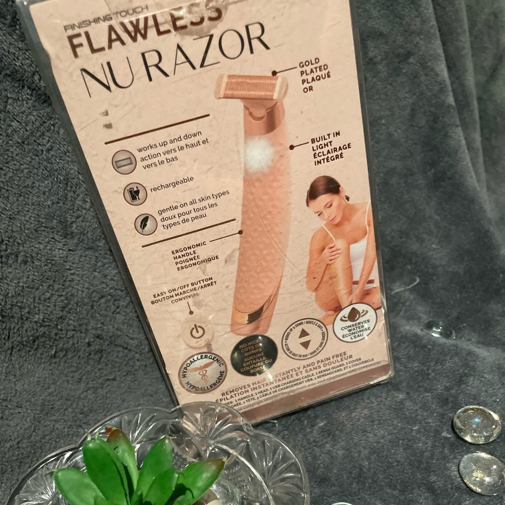 🎀✂️FINISHING TOUCH FLAWLESS NU RAZOR✂️🎀 - Picture 7 of 11